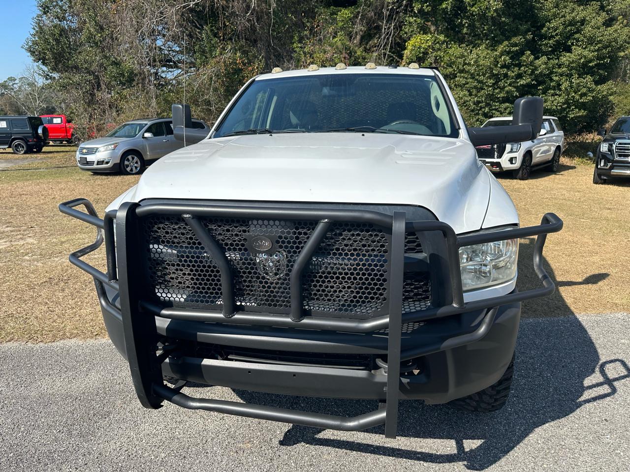 RAM 3500 4WD Reg Cab 143" WB 60" CA Tradesman 2015