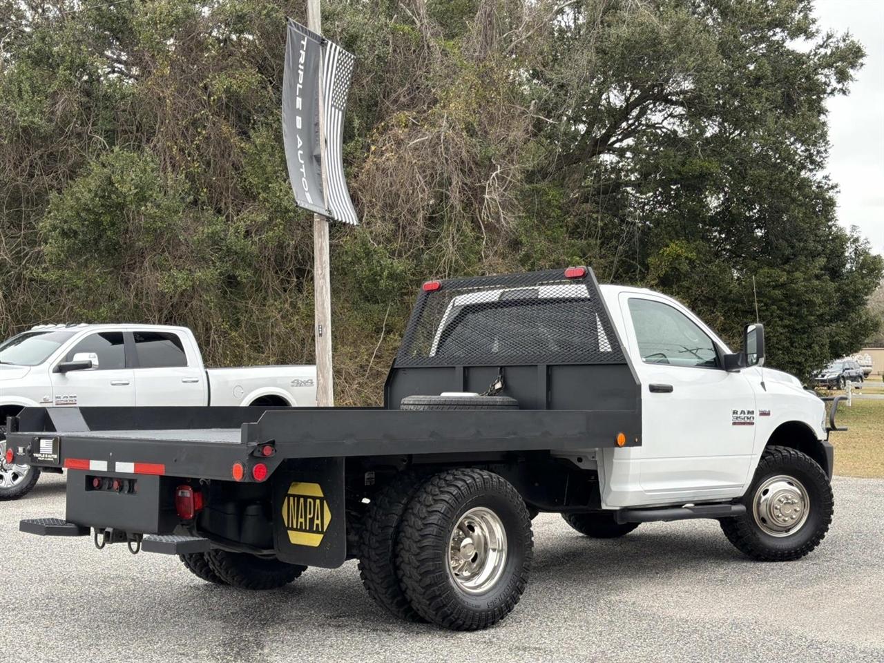 RAM 3500 4WD Reg Cab 143" WB 60" CA Tradesman 2015