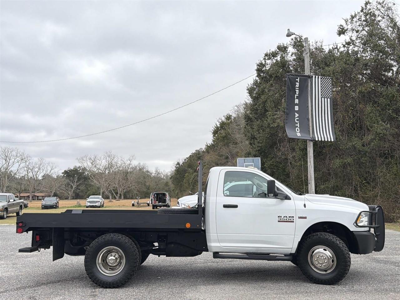 RAM 3500 4WD Reg Cab 143" WB 60" CA Tradesman 2015