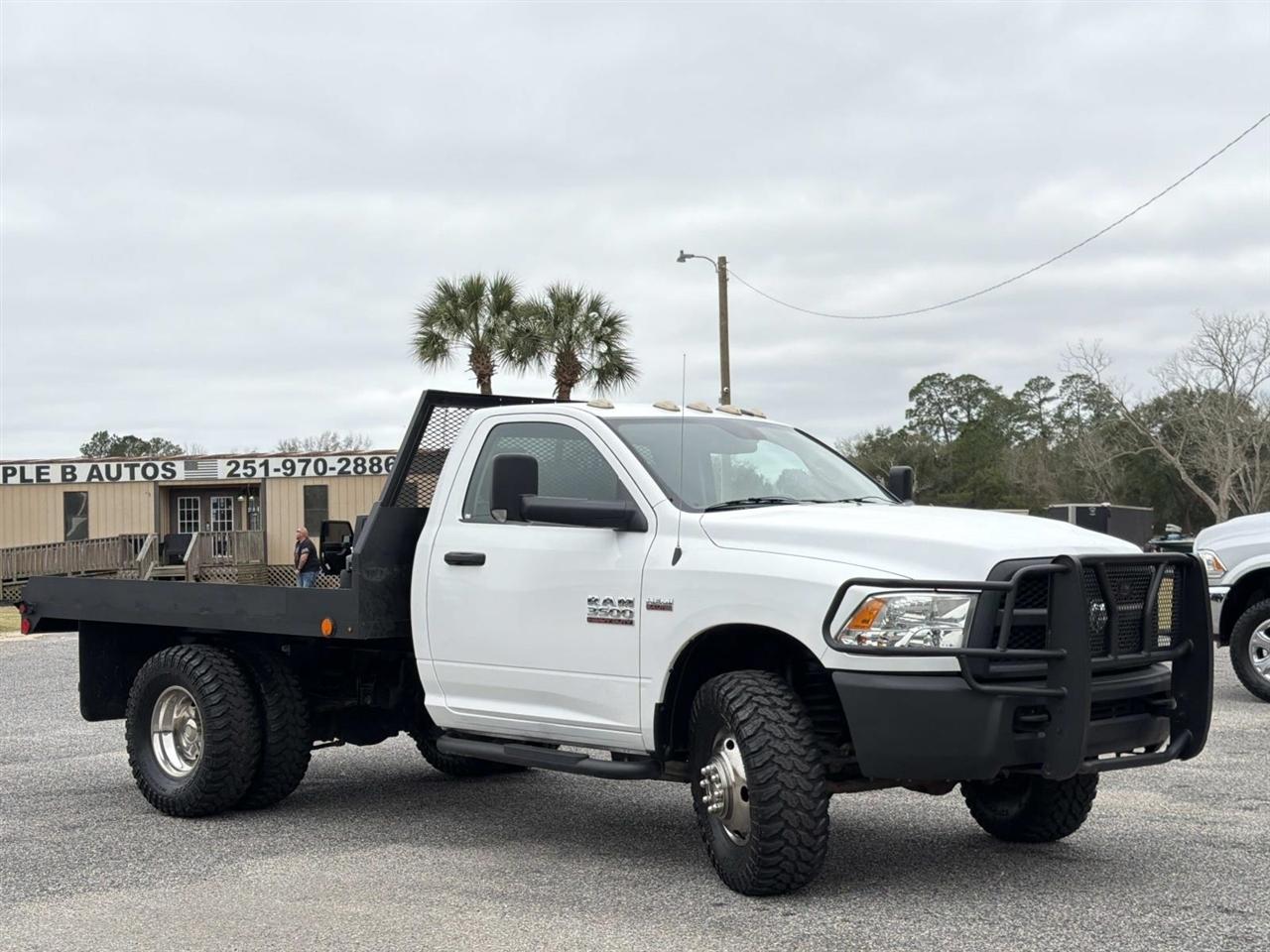 RAM 3500 4WD Reg Cab 143" WB 60" CA Tradesman 2015