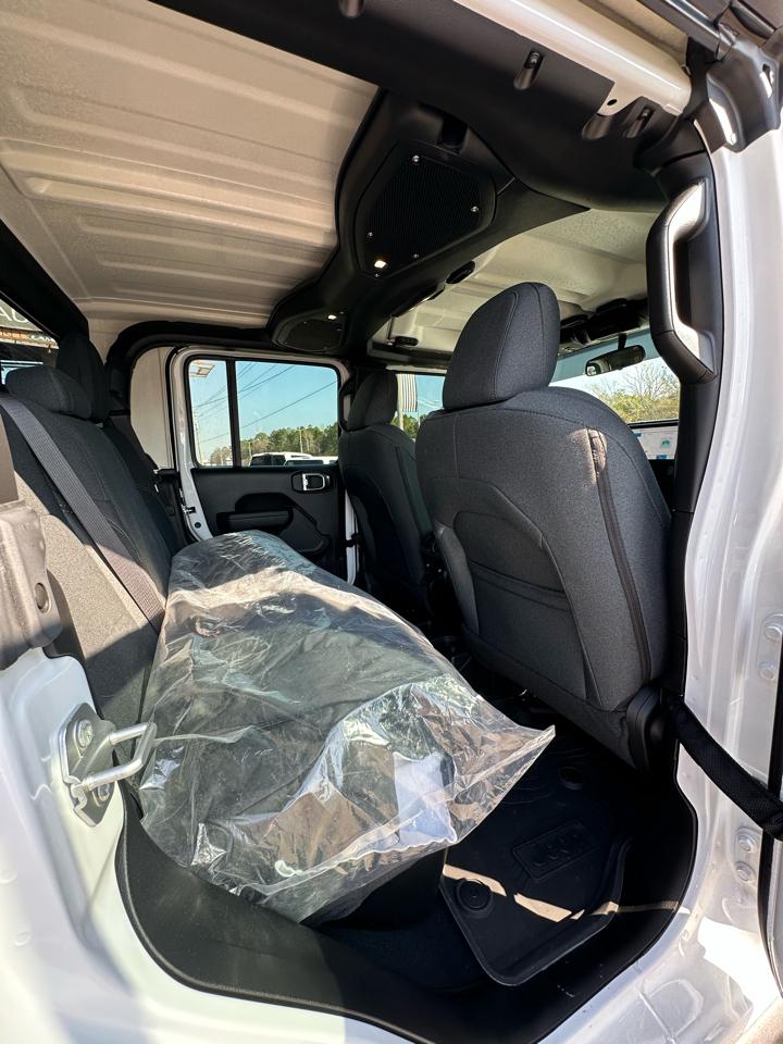 Jeep Gladiator Sport 4x4 2025