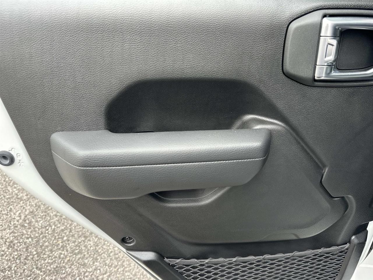 Jeep Gladiator Sport 4x4 2025