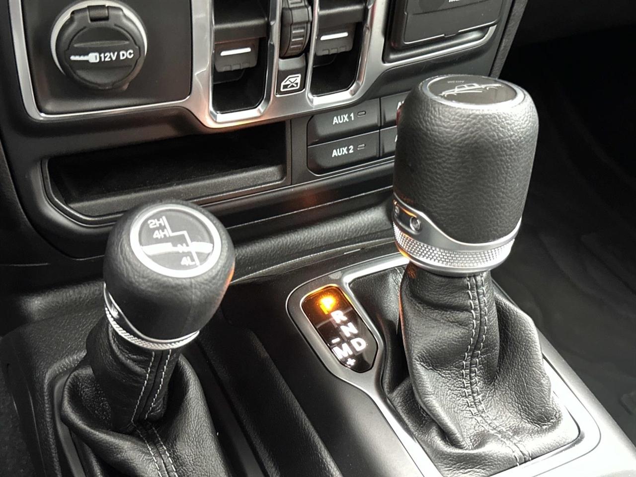 Jeep Gladiator Sport 4x4 2025