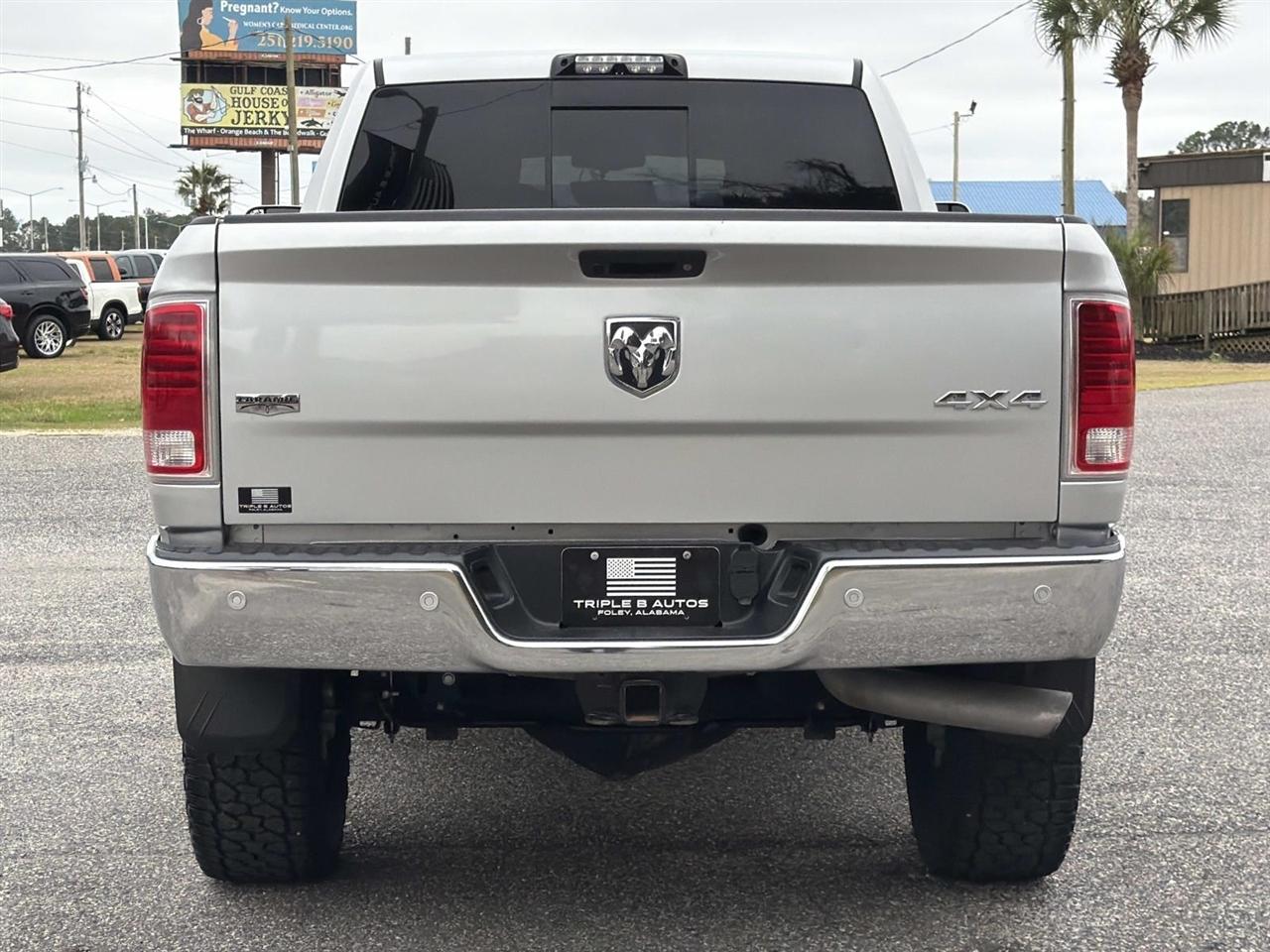 RAM 2500 Laramie 4x4 Crew Cab 6'4" Box 2018