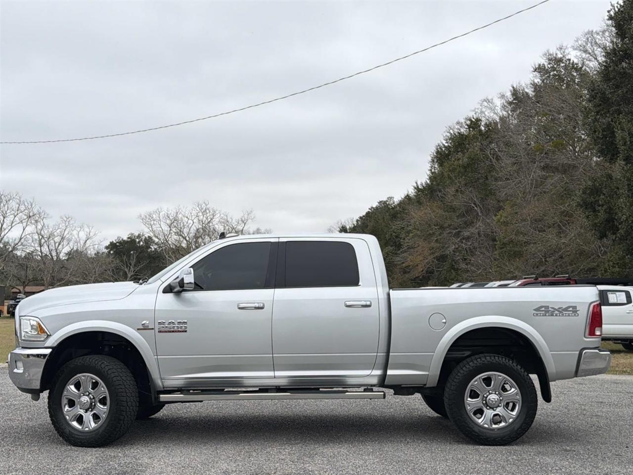 RAM 2500 Laramie 4x4 Crew Cab 6'4" Box 2018