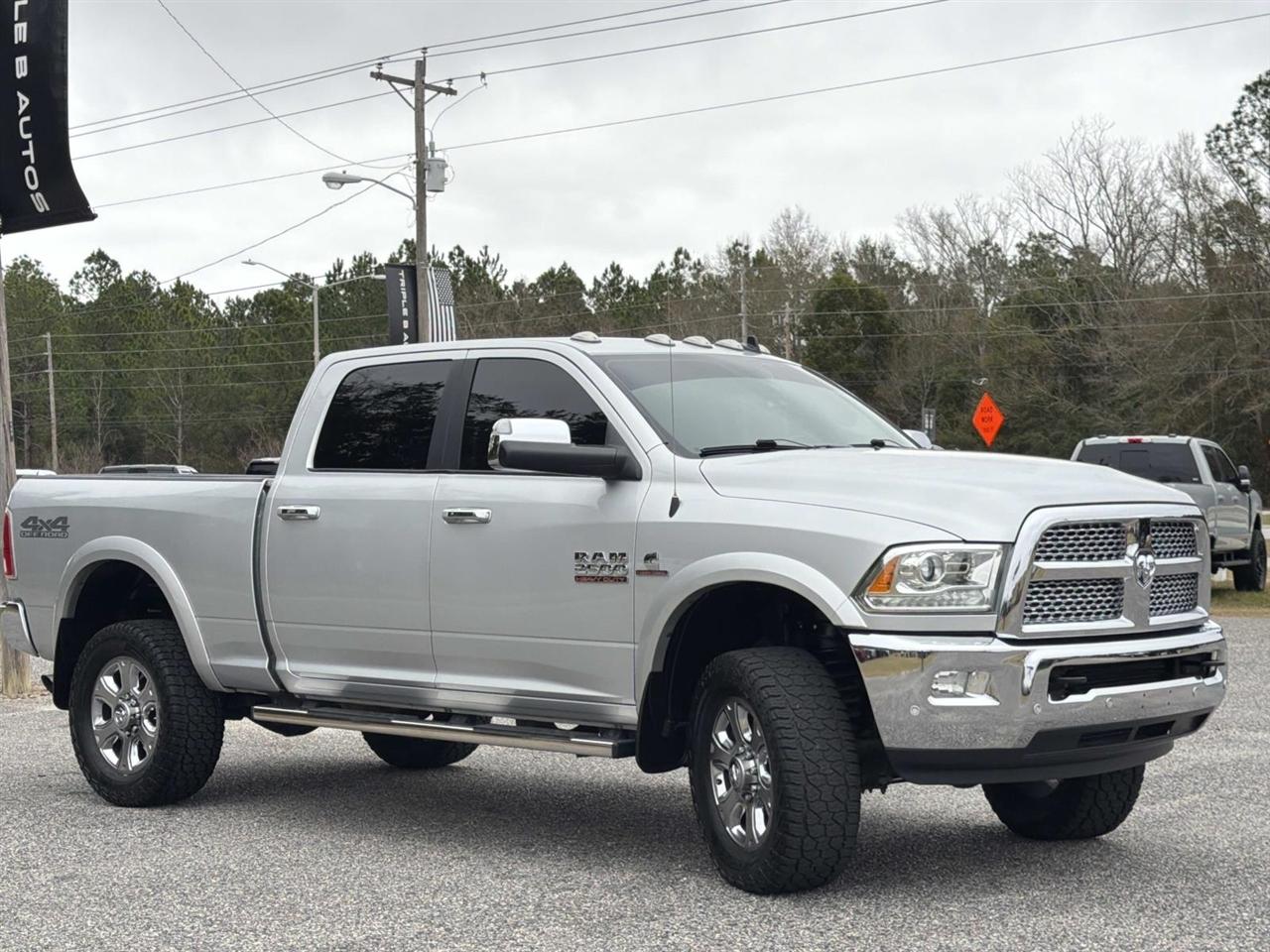 RAM 2500 Laramie 4x4 Crew Cab 6'4" Box 2018