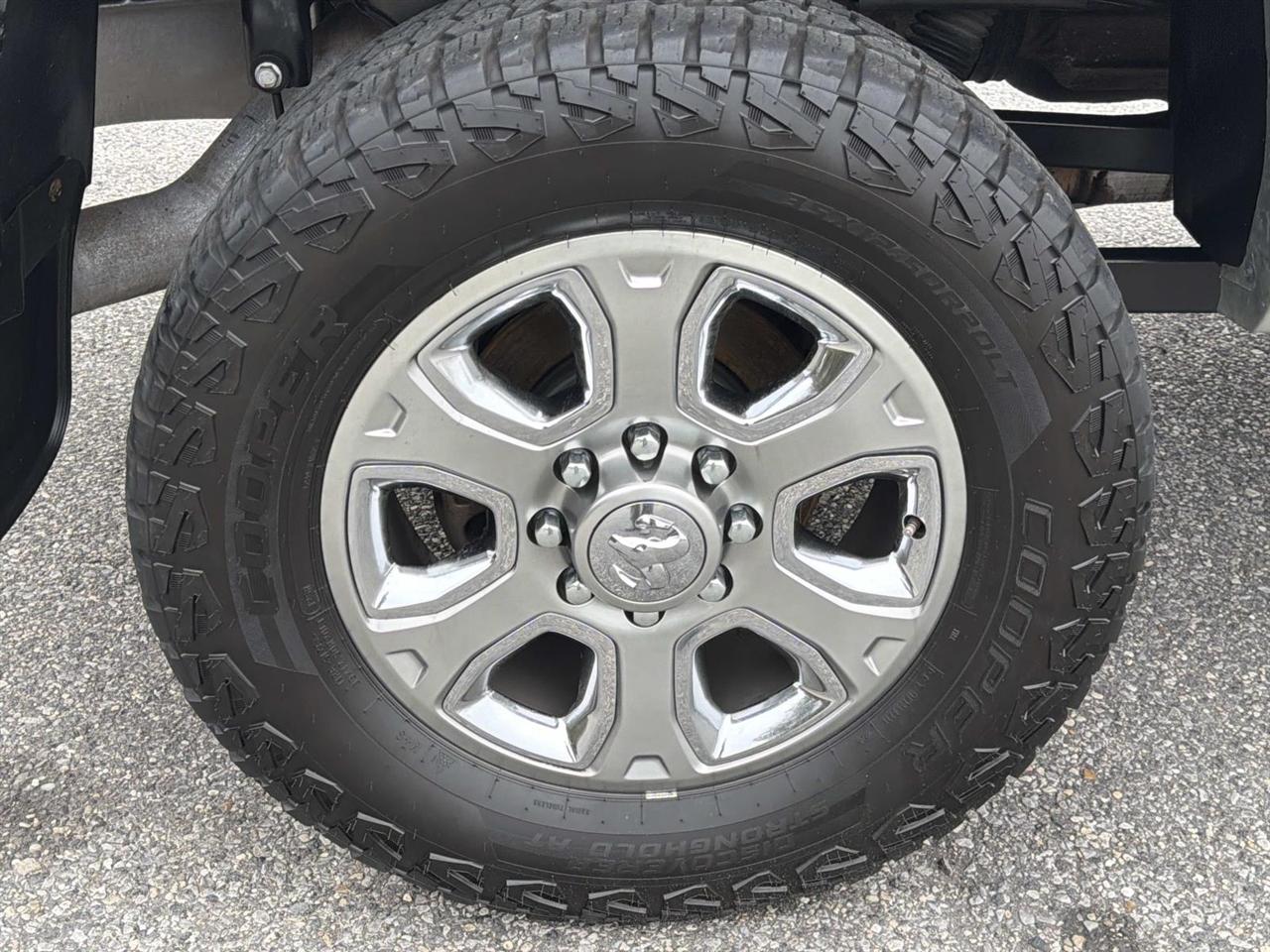 RAM 2500 Laramie 4x4 Crew Cab 6'4" Box 2018