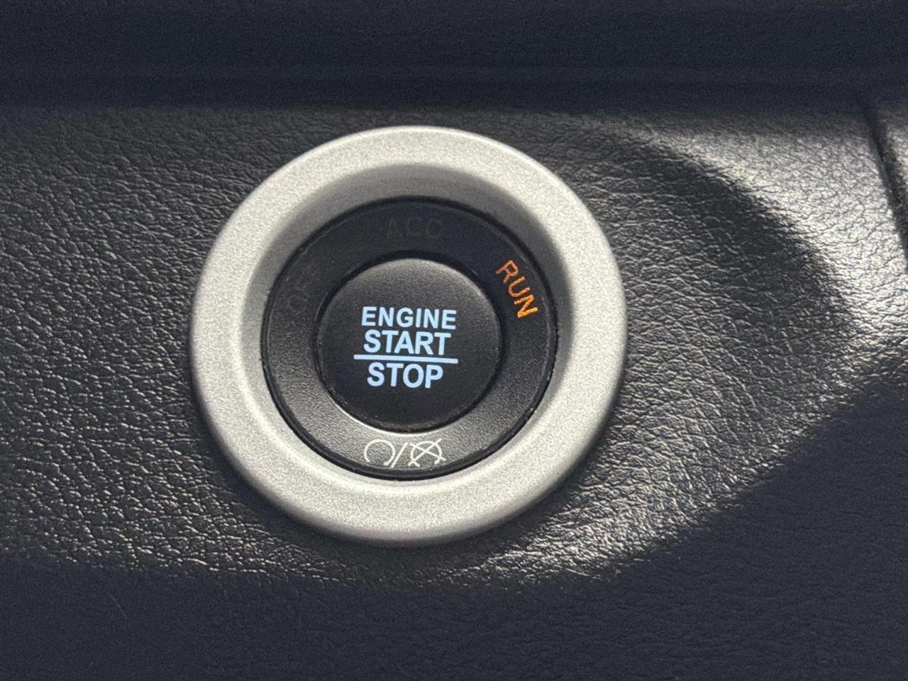 RAM 2500 Laramie 4x4 Crew Cab 6'4" Box 2018