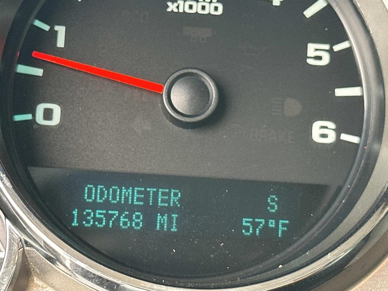 Chevrolet Silverado 1500 4WD Crew Cab 143.5" LT 2011