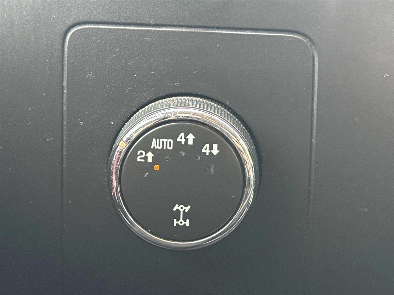 Chevrolet Silverado 1500 4WD Crew Cab 143.5" LT 2011