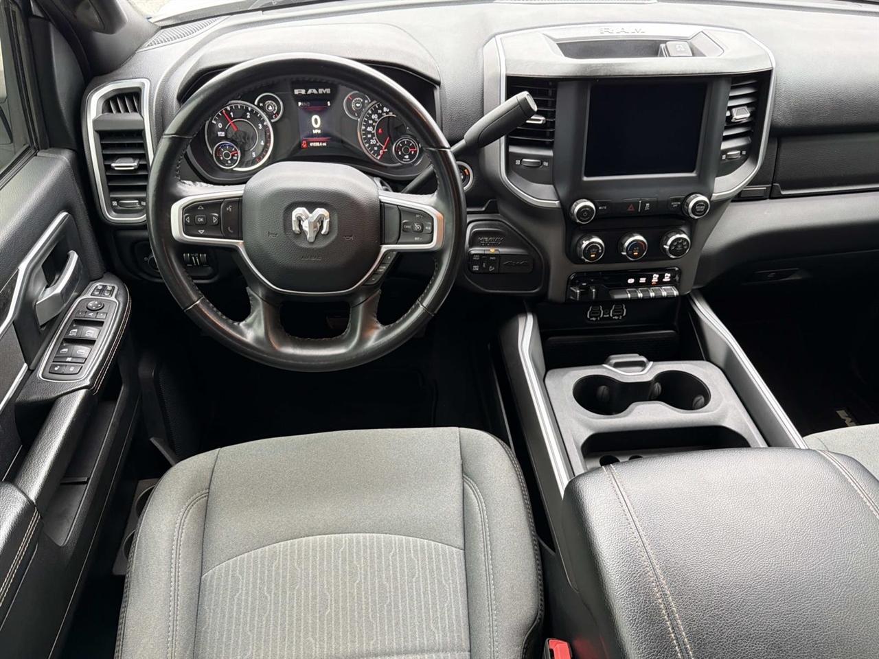 RAM 2500 Big Horn 4x4 Crew Cab 6'4" Box 2024