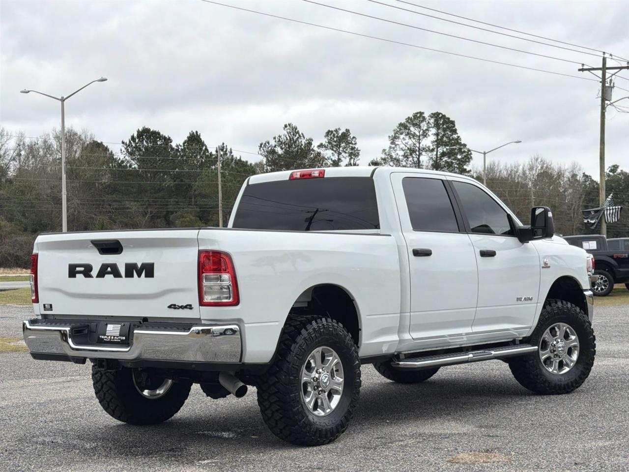 RAM 2500 Big Horn 4x4 Crew Cab 6'4" Box 2024