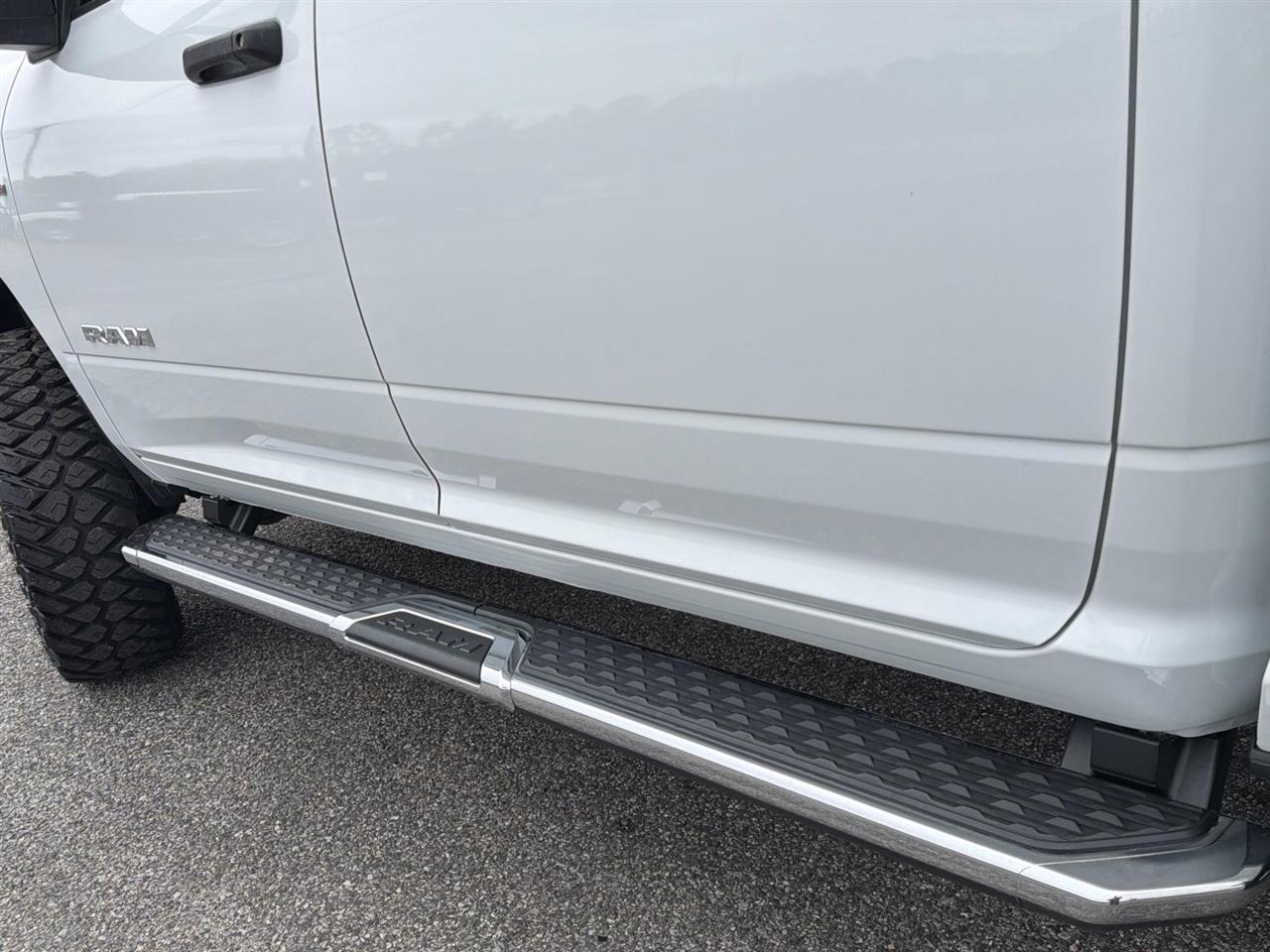 RAM 2500 Big Horn 4x4 Crew Cab 6'4" Box 2024