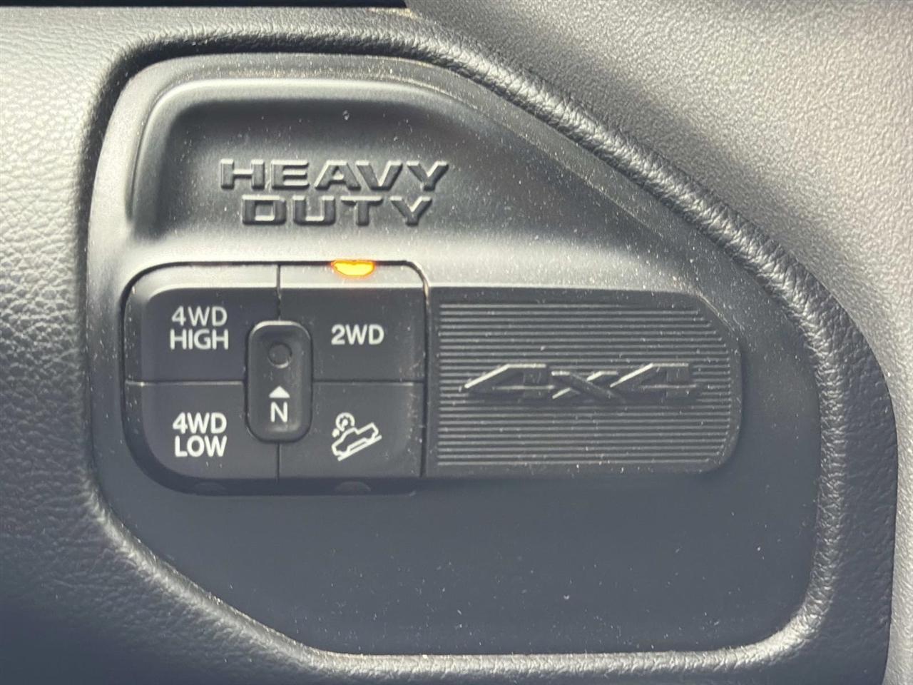 RAM 2500 Big Horn 4x4 Crew Cab 6'4" Box 2024