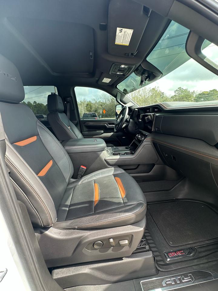 GMC Sierra 2500HD 4WD Crew Cab 159" AT4 2024