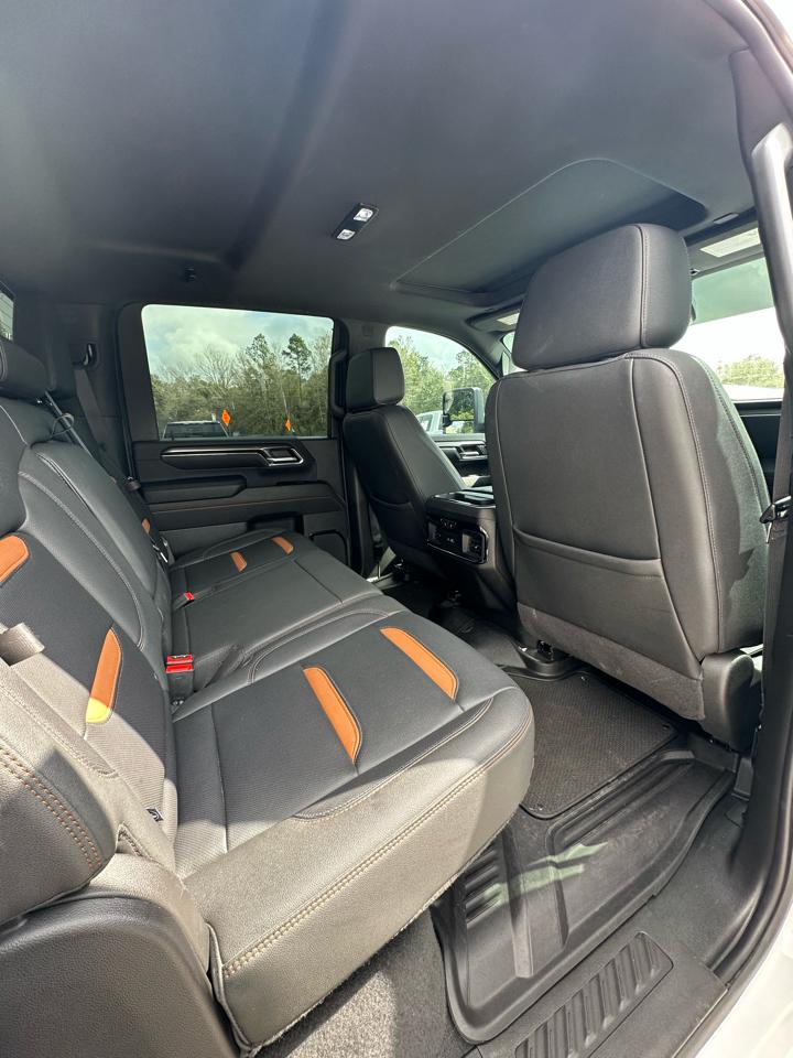 GMC Sierra 2500HD 4WD Crew Cab 159" AT4 2024