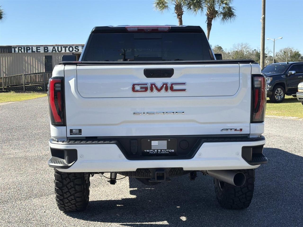 GMC Sierra 2500HD 4WD Crew Cab 159" AT4 2024