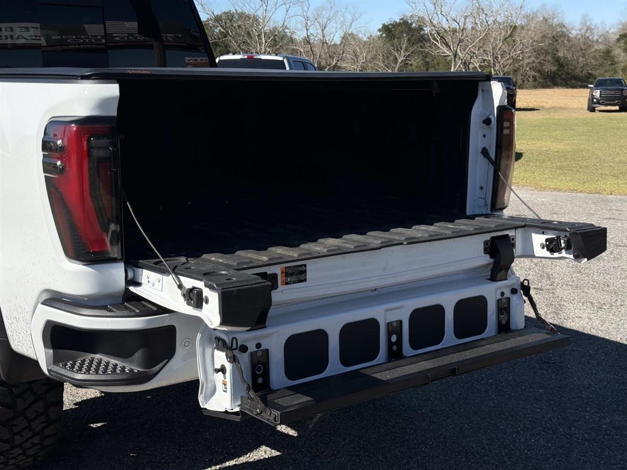 GMC Sierra 2500HD 4WD Crew Cab 159" AT4 2024