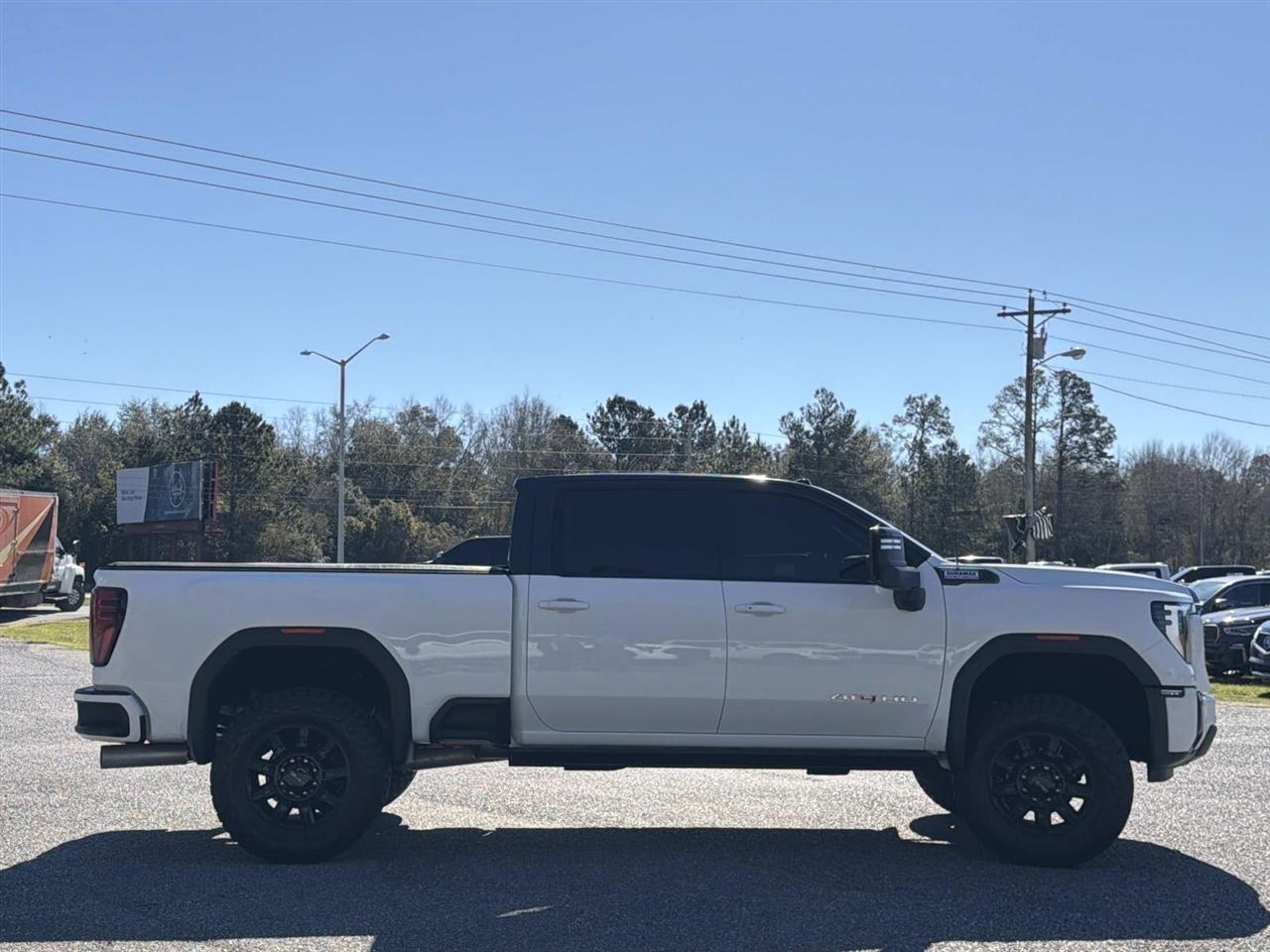 GMC Sierra 2500HD 4WD Crew Cab 159" AT4 2024