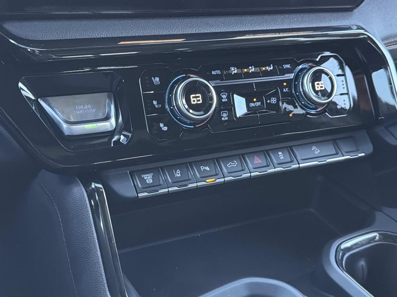 GMC Sierra 2500HD 4WD Crew Cab 159" AT4 2024