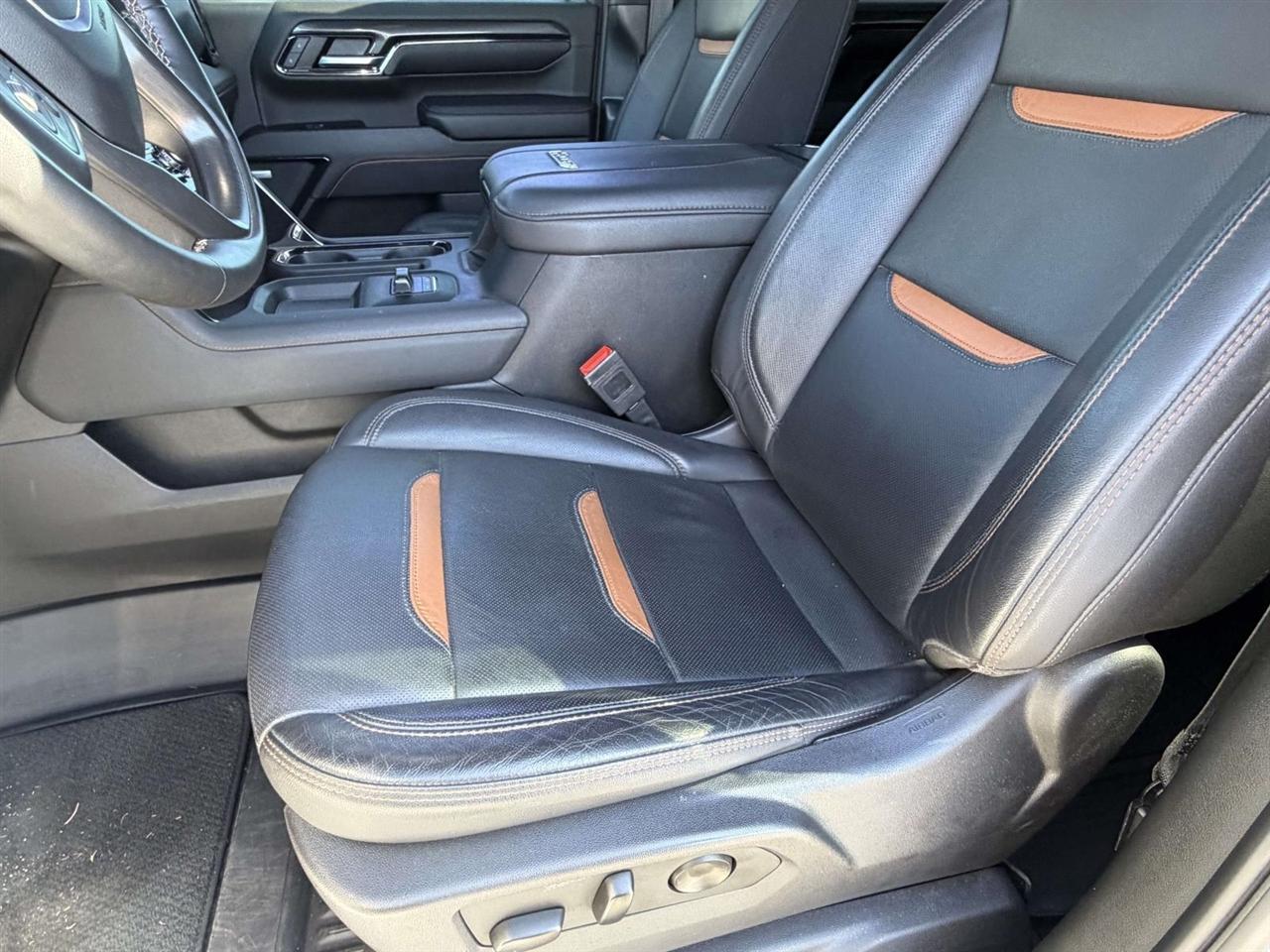 GMC Sierra 2500HD 4WD Crew Cab 159" AT4 2024