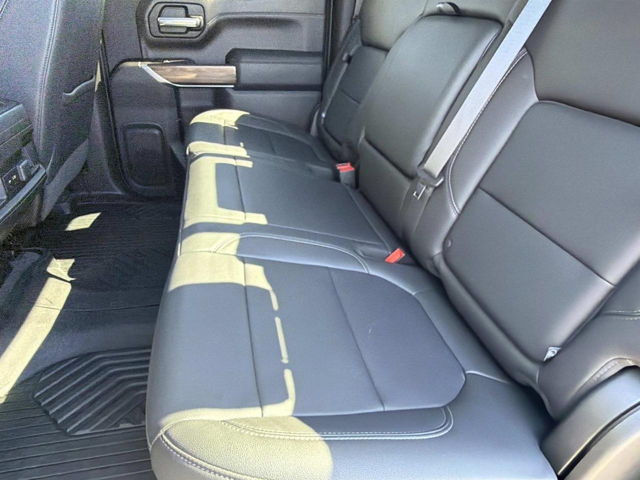 Chevrolet Silverado 1500 4WD Crew Cab 147" RST 2021