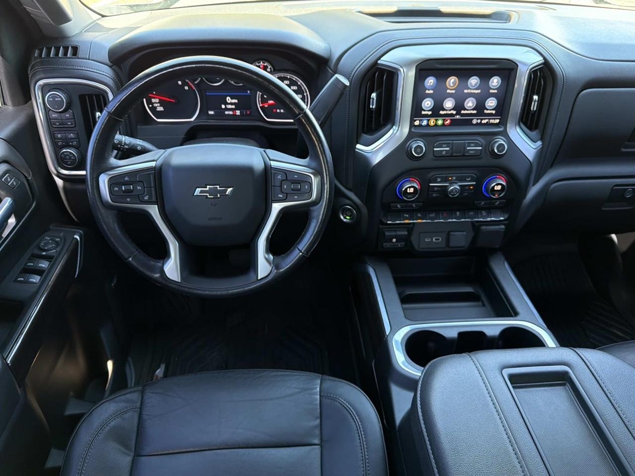 Chevrolet Silverado 1500 4WD Crew Cab 147" RST 2021