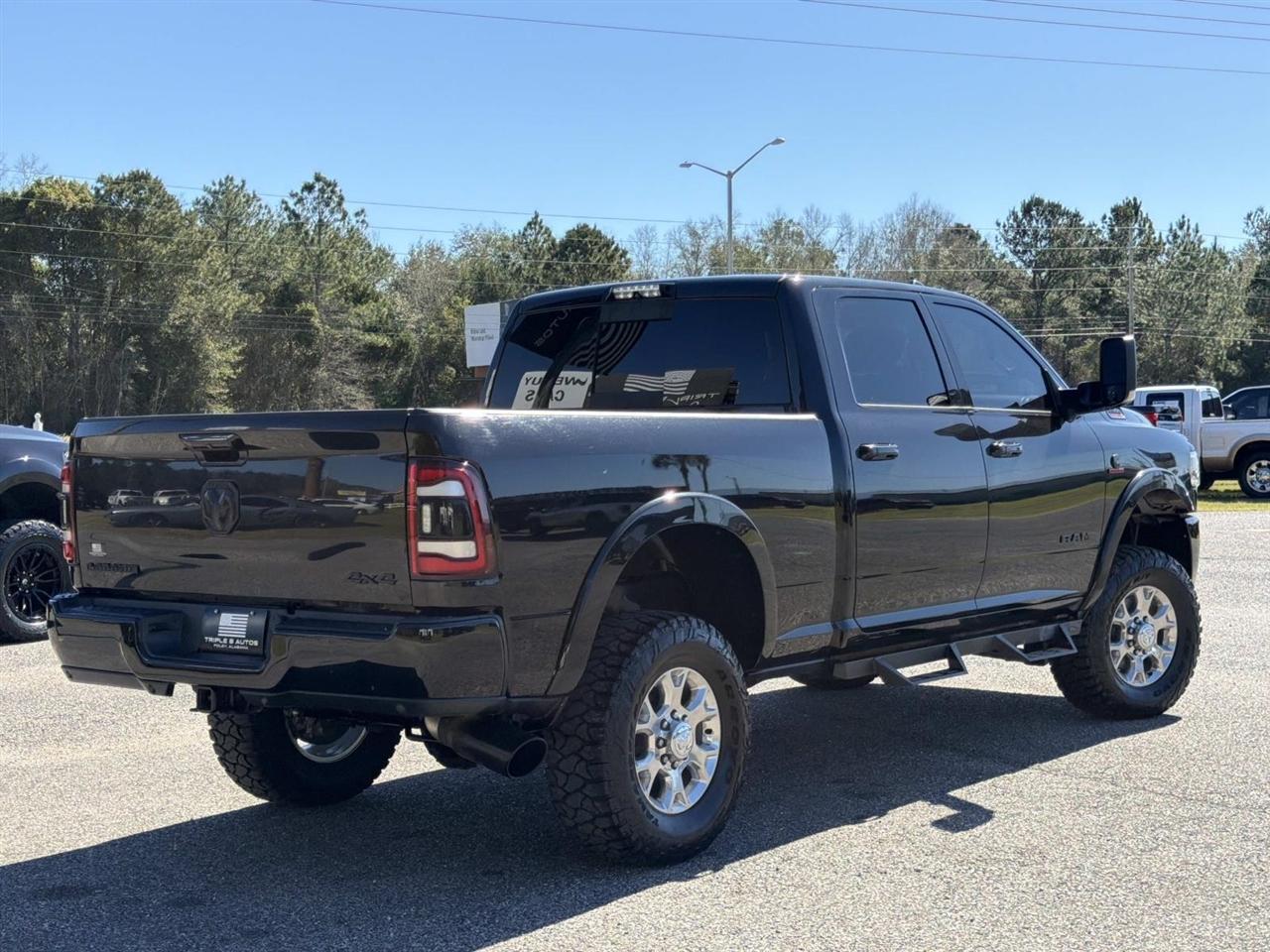 RAM 2500 Laramie 4x4 Crew Cab 6'4" Box 2019