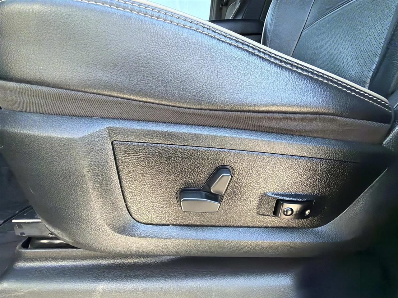 RAM 2500 Laramie 4x4 Crew Cab 6'4" Box 2019