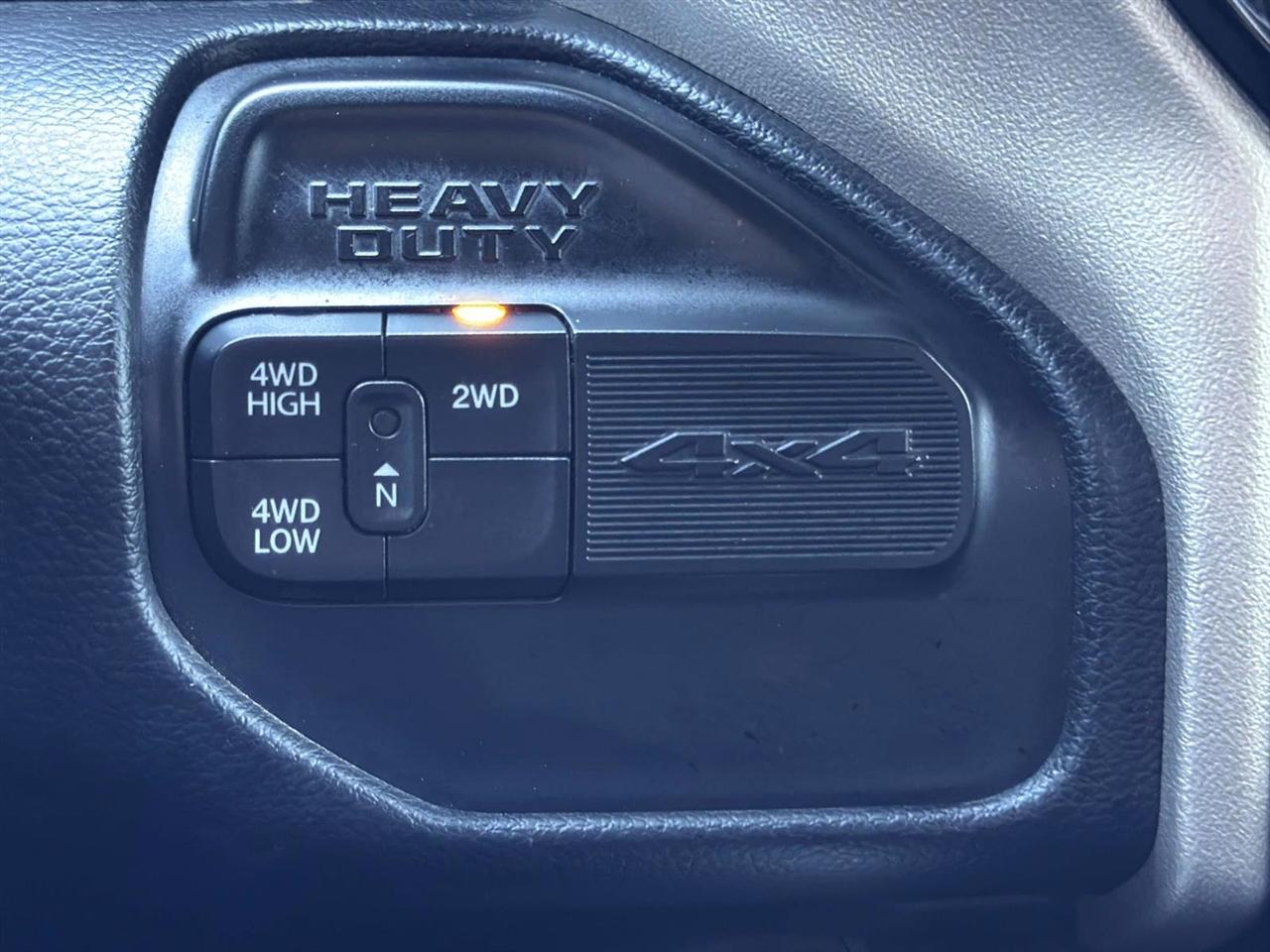 RAM 2500 Laramie 4x4 Crew Cab 6'4" Box 2019