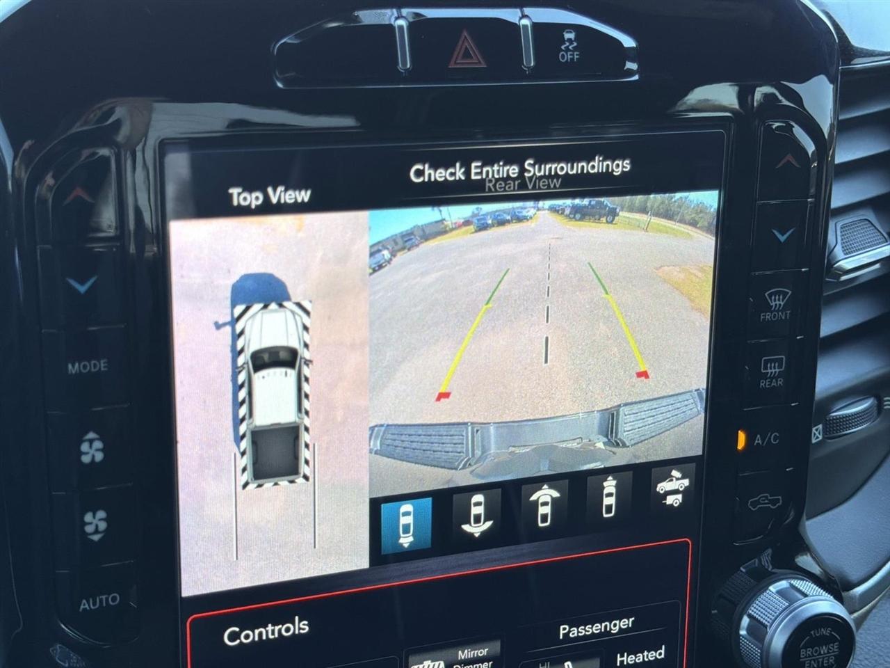 RAM 2500 Laramie 4x4 Crew Cab 6'4" Box 2019