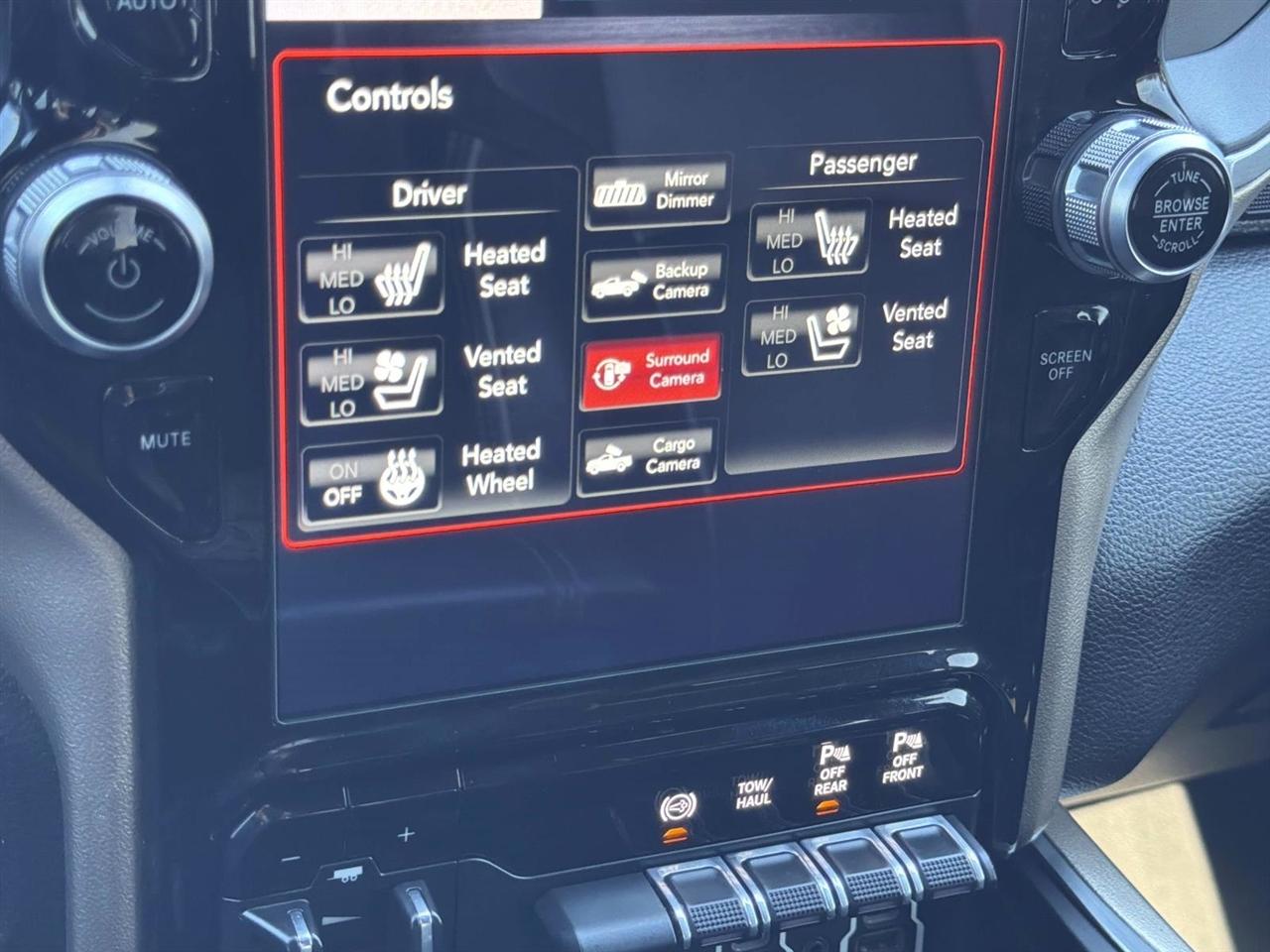 RAM 2500 Laramie 4x4 Crew Cab 6'4" Box 2019