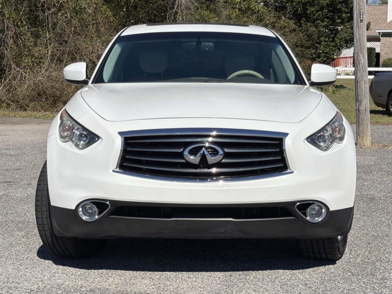 Infiniti QX70 RWD 4dr 2014