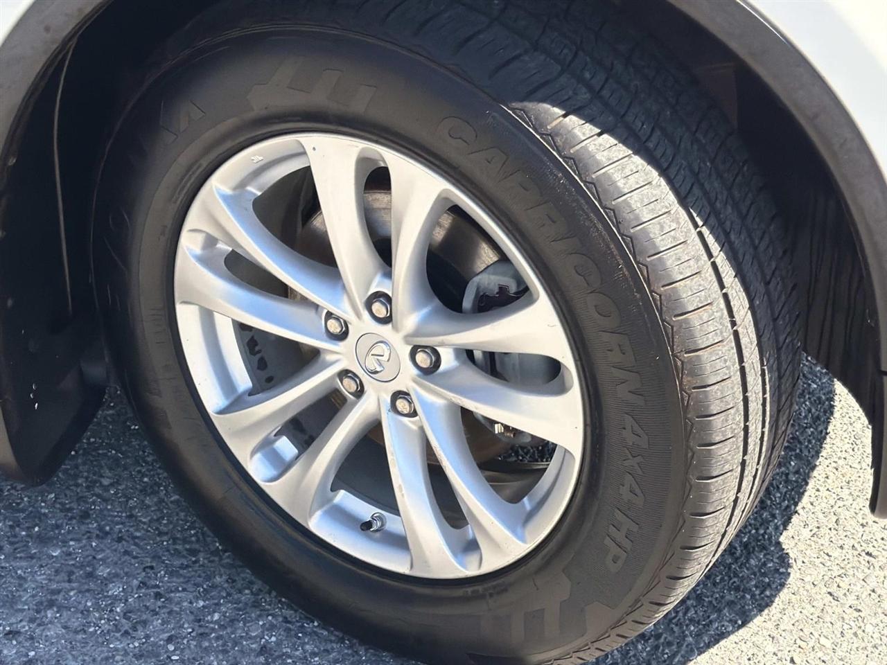 Infiniti QX70 RWD 4dr 2014