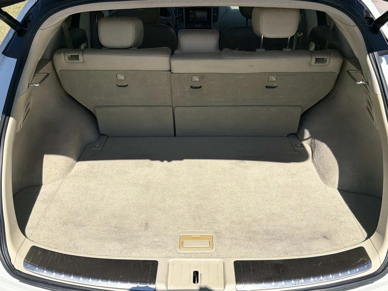 Infiniti QX70 RWD 4dr 2014