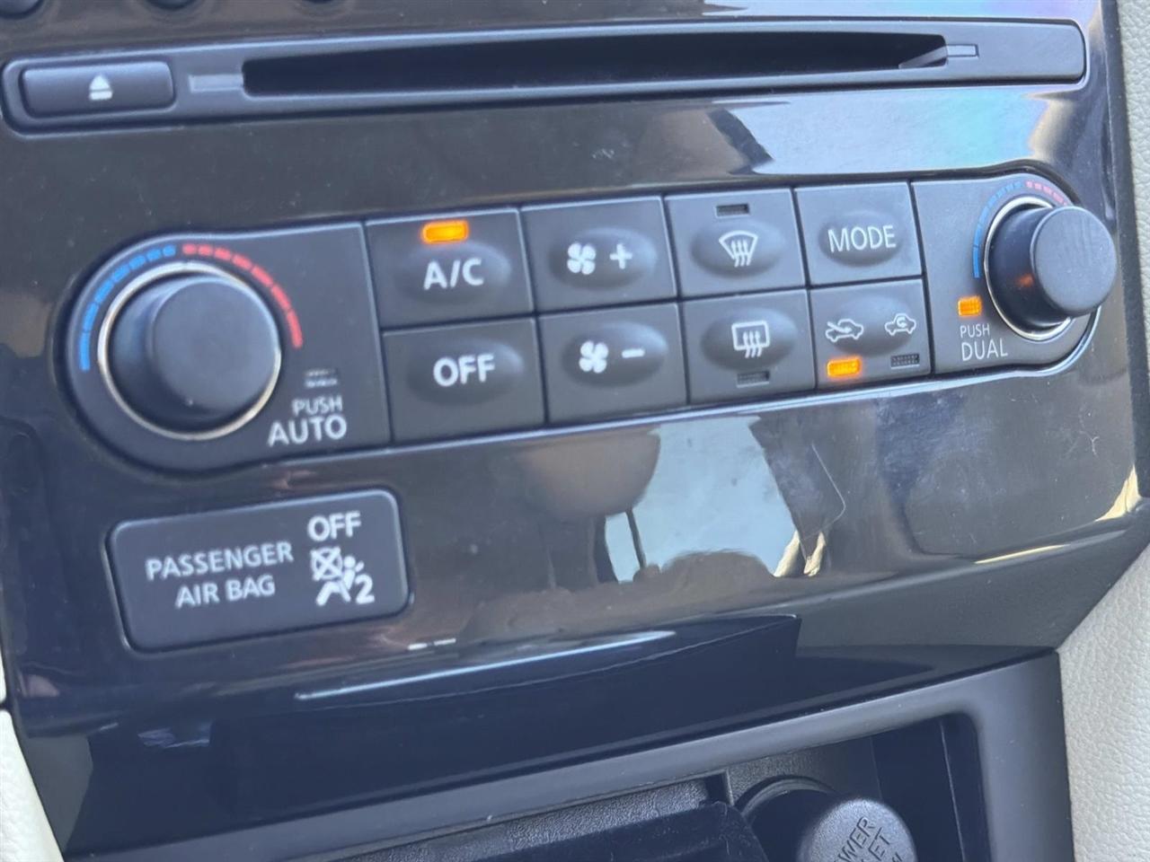 Infiniti QX70 RWD 4dr 2014