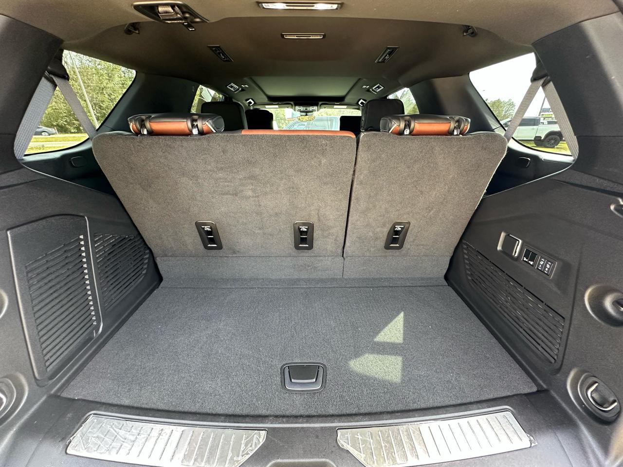 GMC Yukon 4WD 4dr Denali Ultimate 2024