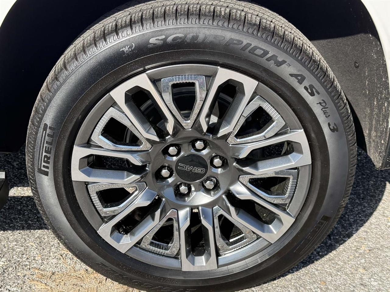 GMC Yukon 4WD 4dr Denali Ultimate 2024