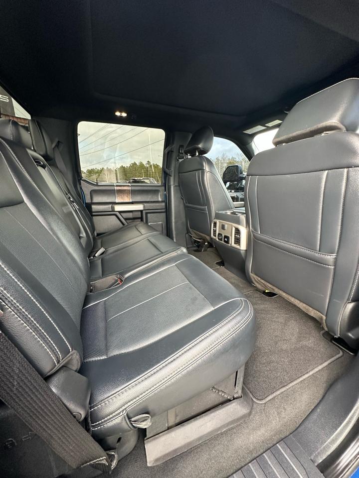 Ford Super Duty F-250 SRW Lariat 4WD Crew Cab 6.75' Box 2022