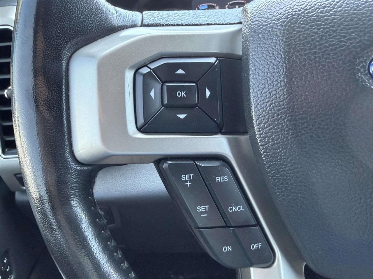 Ford Super Duty F-250 SRW Lariat 4WD Crew Cab 6.75' Box 2022