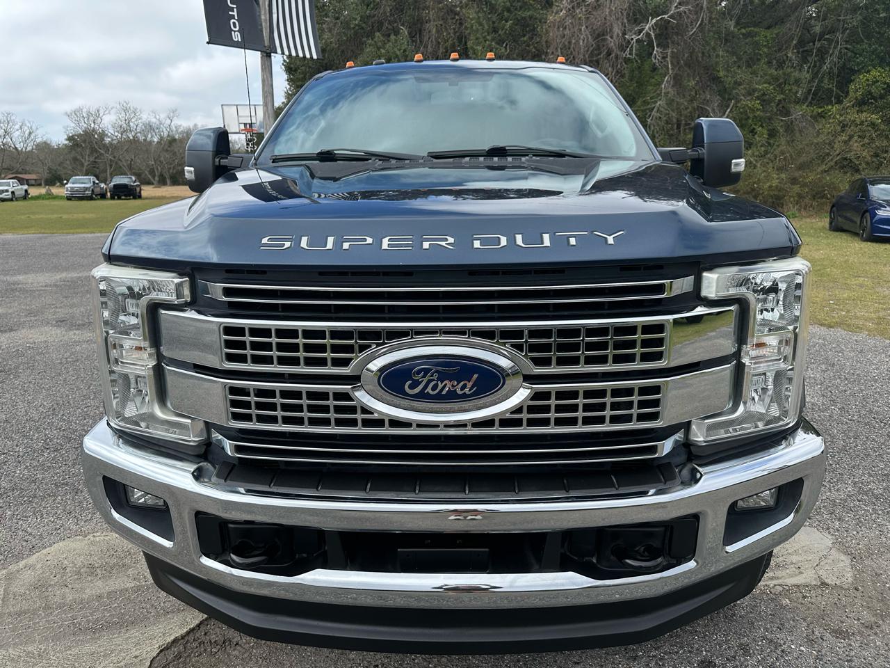 Ford Super Duty F-250 SRW Lariat 4WD Crew Cab 6.75' Box 2017