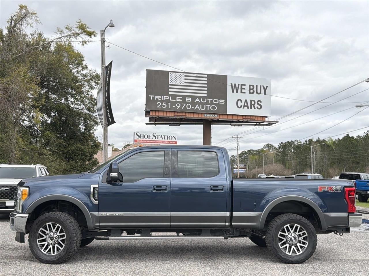 Ford Super Duty F-250 SRW Lariat 4WD Crew Cab 6.75' Box 2017