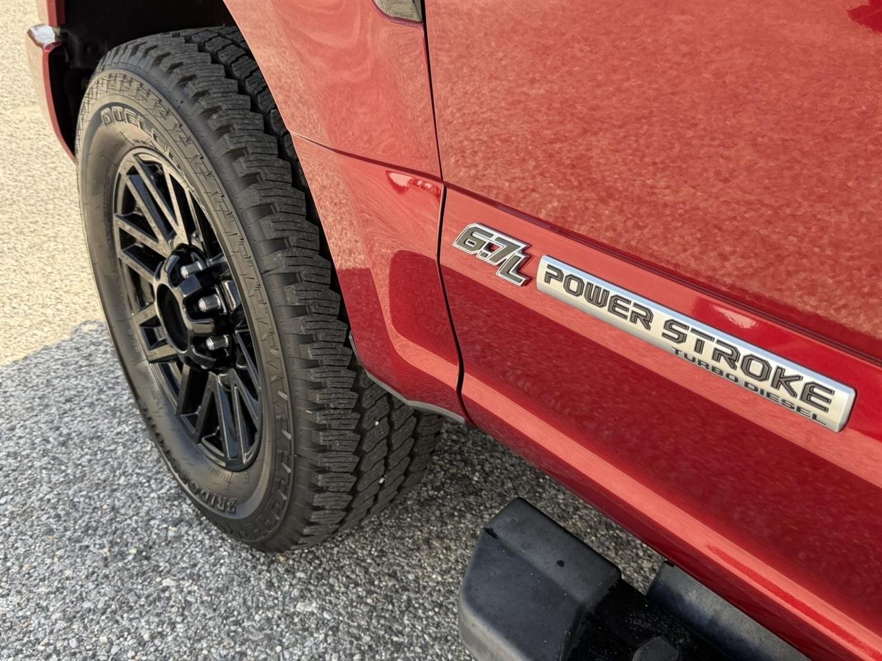 Ford Super Duty F-250 SRW Lariat 4WD Crew Cab 6.75' Box 2019