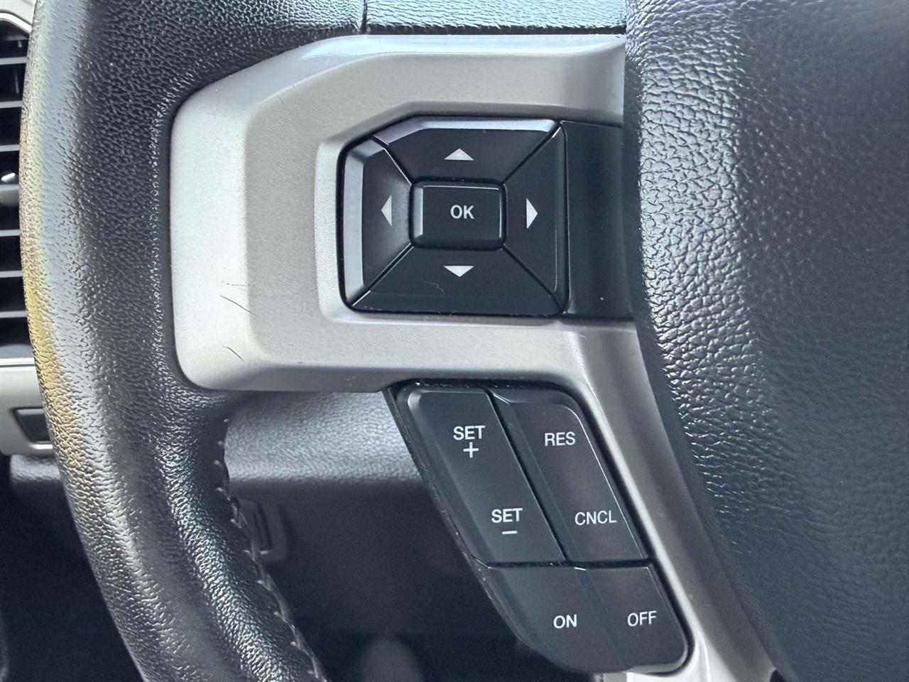 Ford Super Duty F-250 SRW Lariat 4WD Crew Cab 6.75' Box 2019