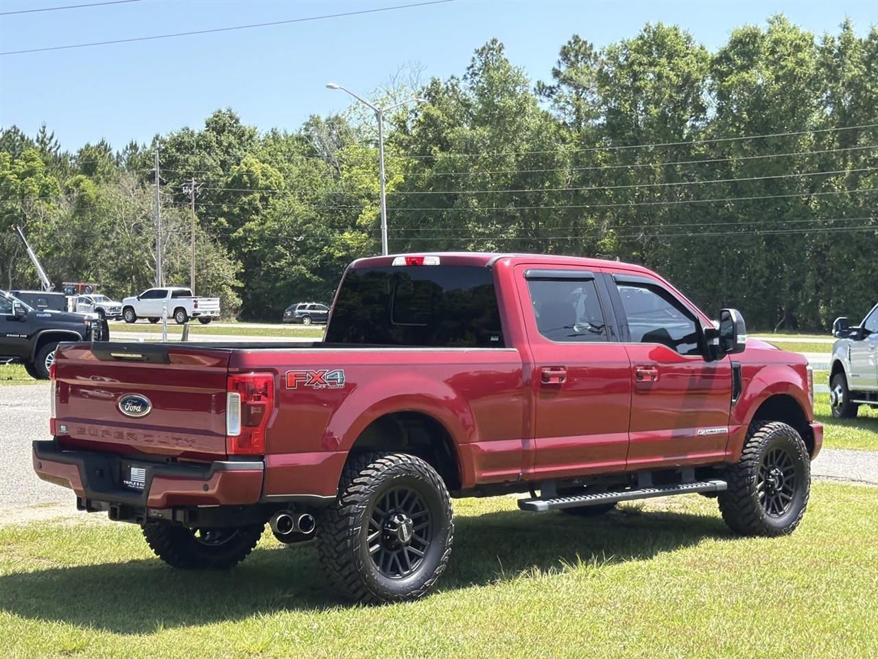 Ford Super Duty F-250 SRW Lariat 4WD Crew Cab 6.75' Box 2019