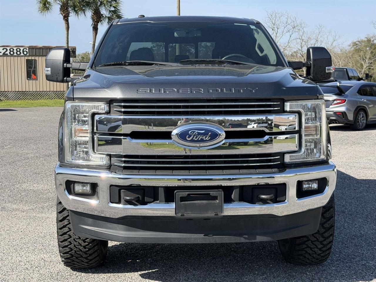 Ford Super Duty F-250 SRW King Ranch 4WD Crew Cab 8' Box 2017