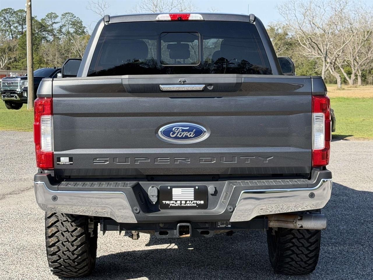 Ford Super Duty F-250 SRW King Ranch 4WD Crew Cab 8' Box 2017