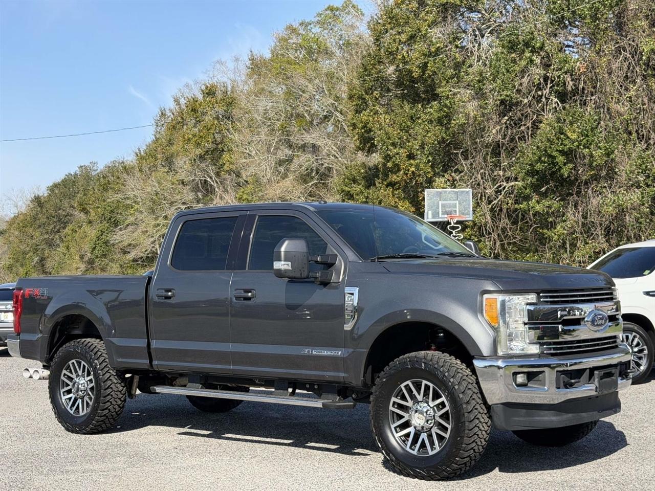 Ford Super Duty F-250 SRW King Ranch 4WD Crew Cab 8' Box 2017
