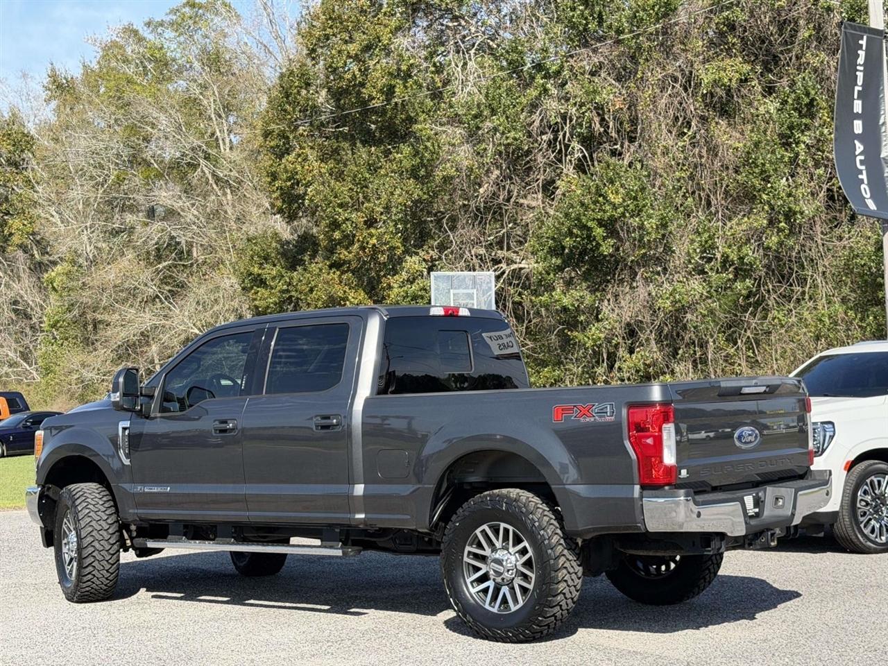 Ford Super Duty F-250 SRW King Ranch 4WD Crew Cab 8' Box 2017