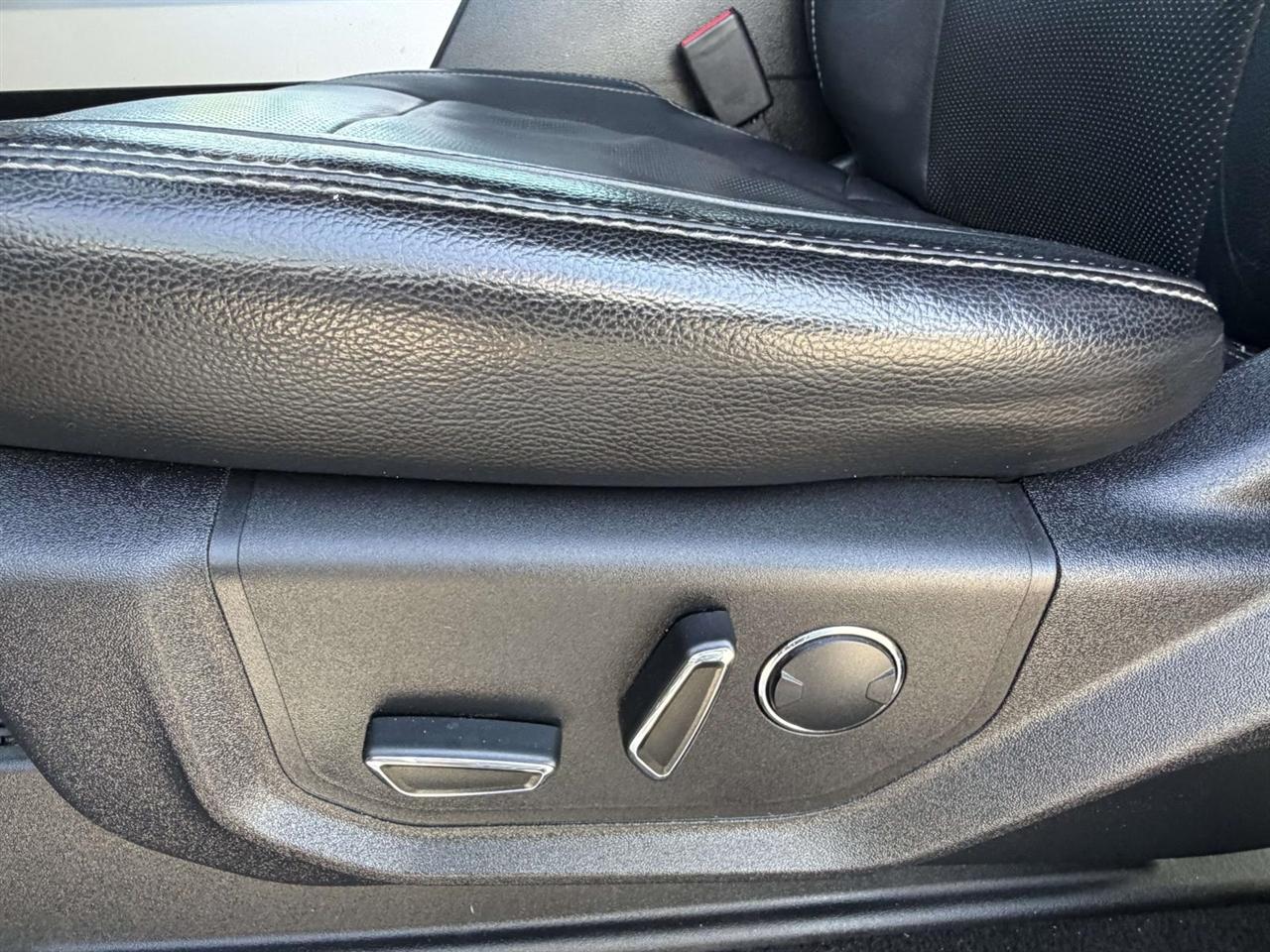 Ford Super Duty F-250 SRW King Ranch 4WD Crew Cab 8' Box 2017